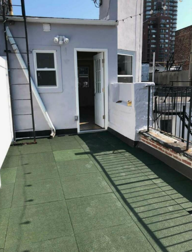 324 East 77th Street, Unit 5C Manhattan, NY 10075 - Photo 3 of 9