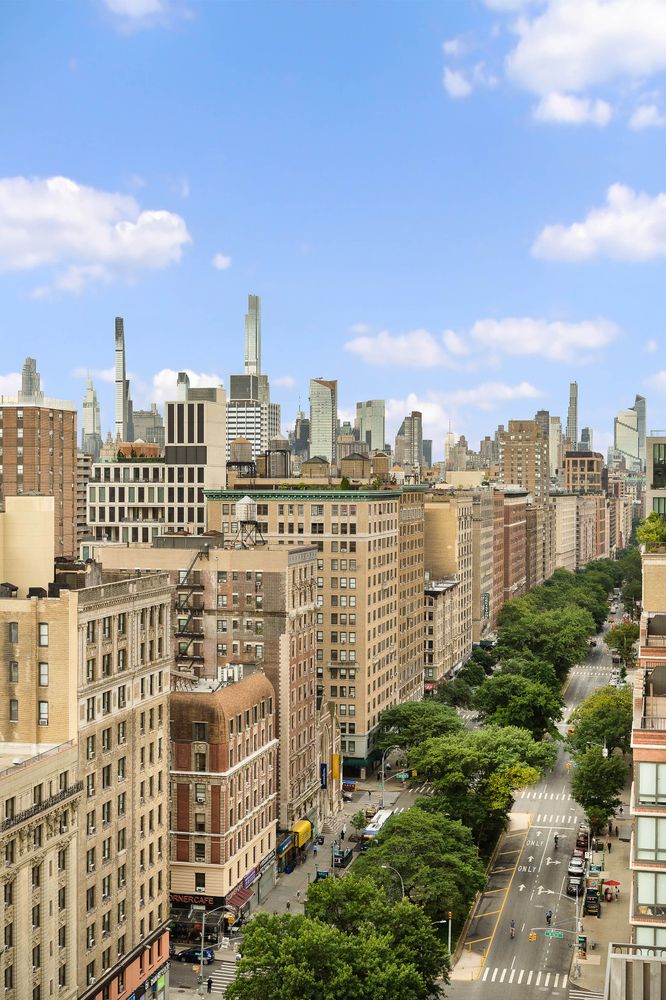 250 West 96th Street, Unit 20D Manhattan, NY 10025 - Photo 3 of 34 a view of a city with tall buildings