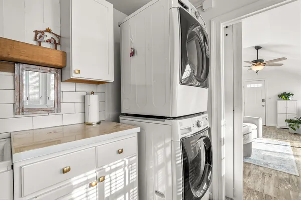 $725,000 | 7 Moreland Avenue, Hull, MA 02045