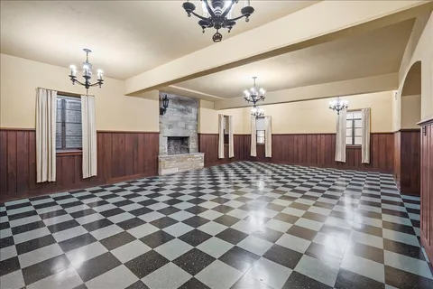 Contact Agent | 3130 Woodland Drive Northwest, Washington, DC 20008