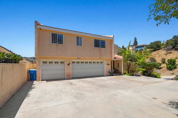 $1,425,000 | 51 Flintlock Ln, Bell Canyon, CA 91307