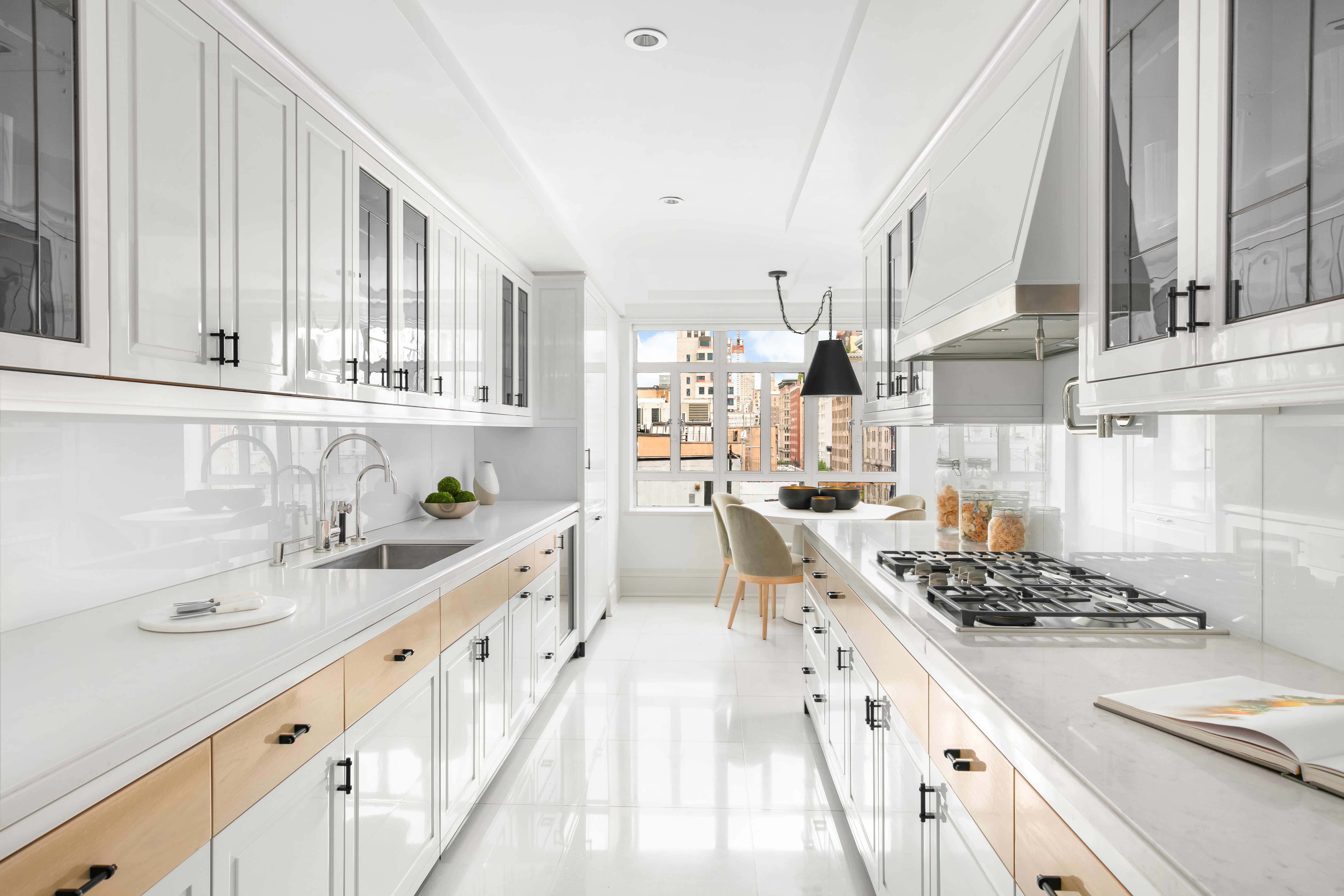 21 East 61st Street, Unit 7F Manhattan, NY 10065 - Photo 4 of 21