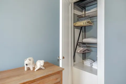 $1,300,000 | 935 15th Street Southeast, Washington, DC 20003