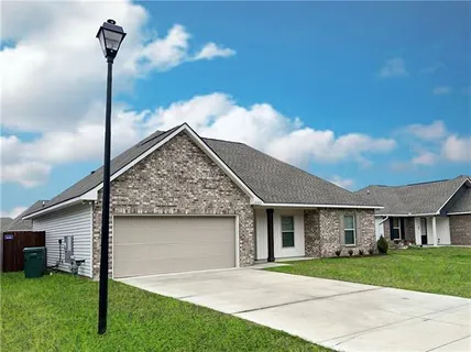 $245,500 | 41495 Dothan Place, Ponchatoula, LA 70454