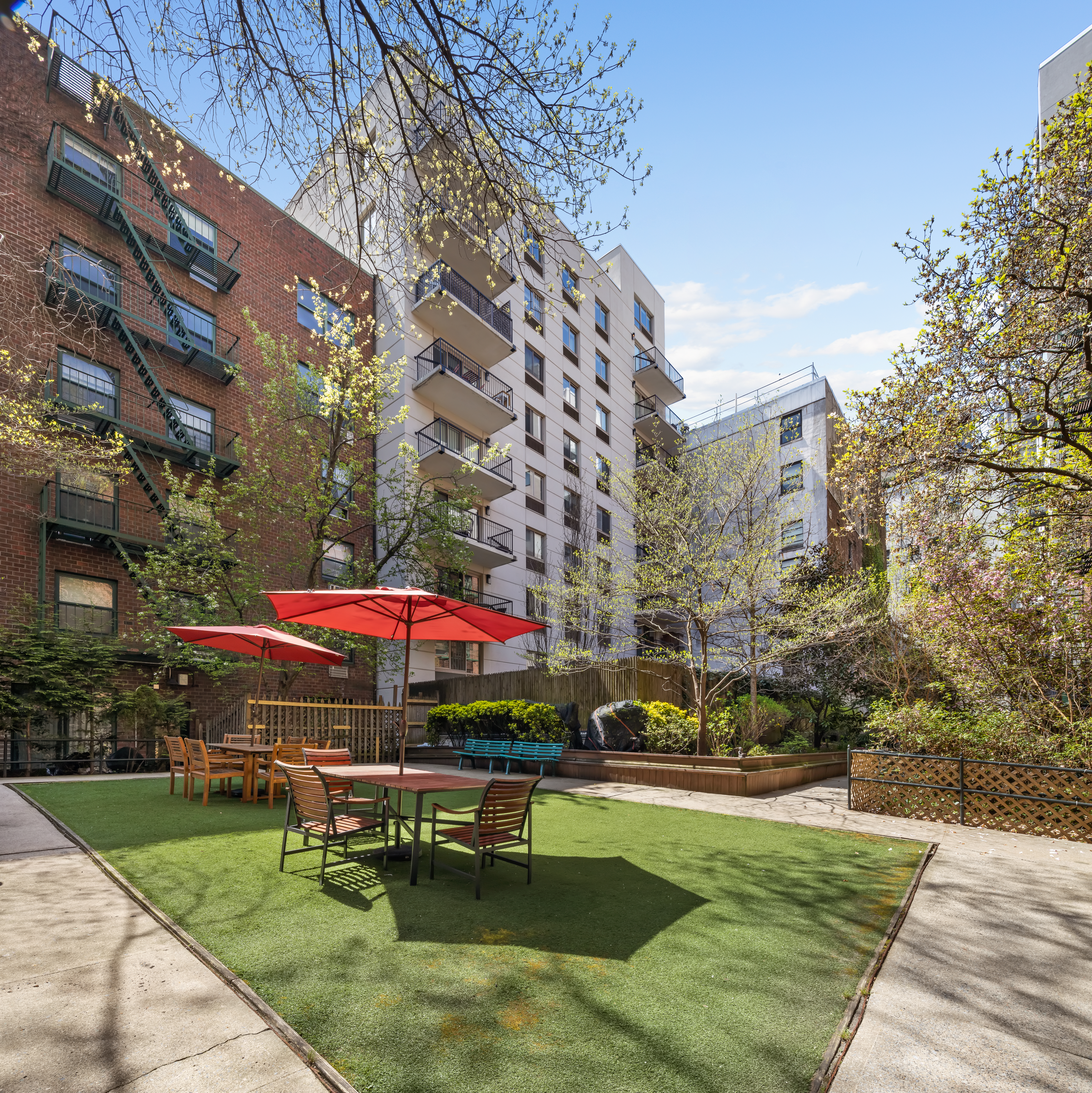357 West 11th Street, Unit 1A Manhattan, NY 10014 - Photo 13 of 14