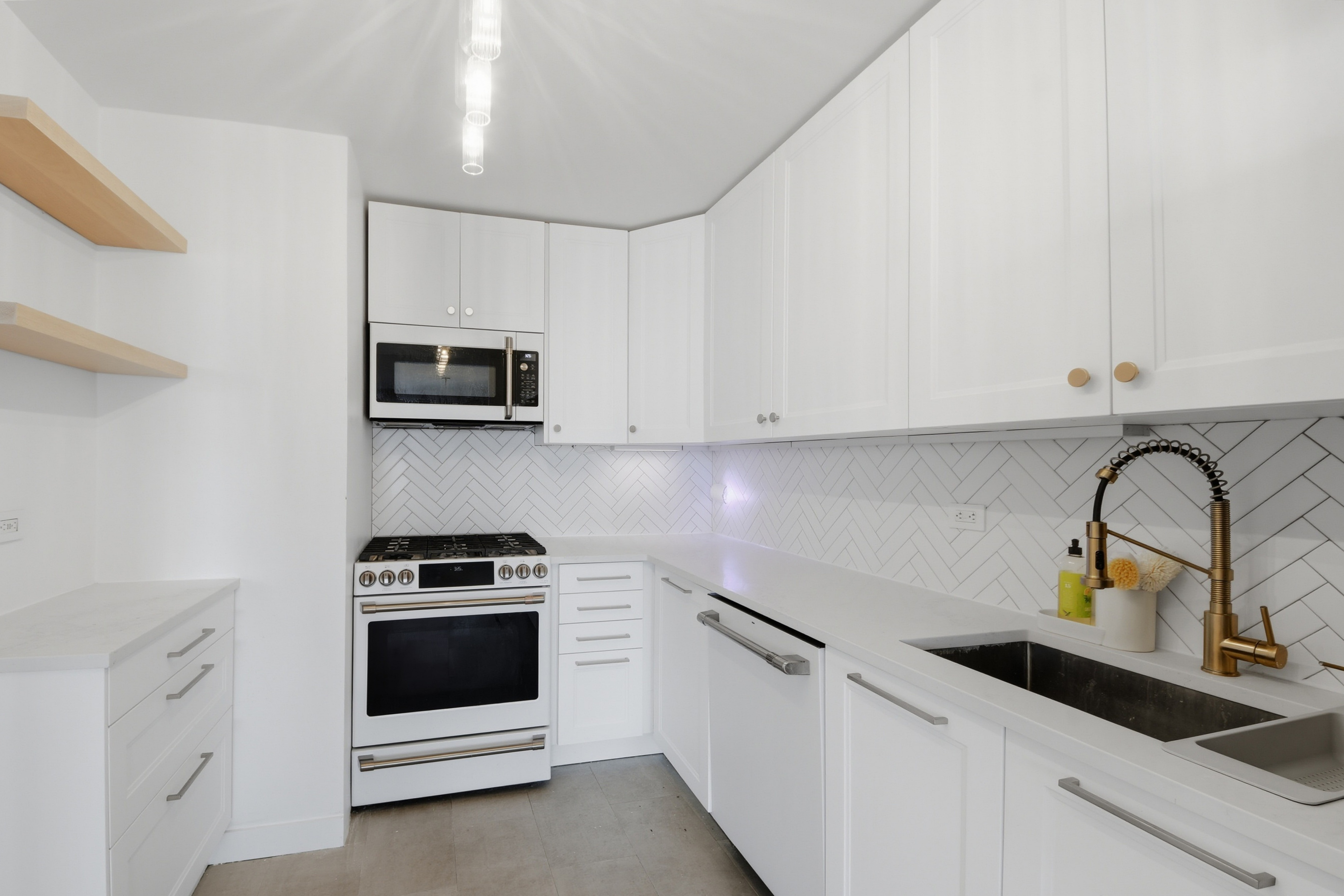 2500 Johnson Avenue, Unit 6S Bronx, NY 10463 - Photo 4 of 17