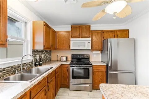 Contact Agent | 597 Lancaster Pike, New Providence, PA 17560