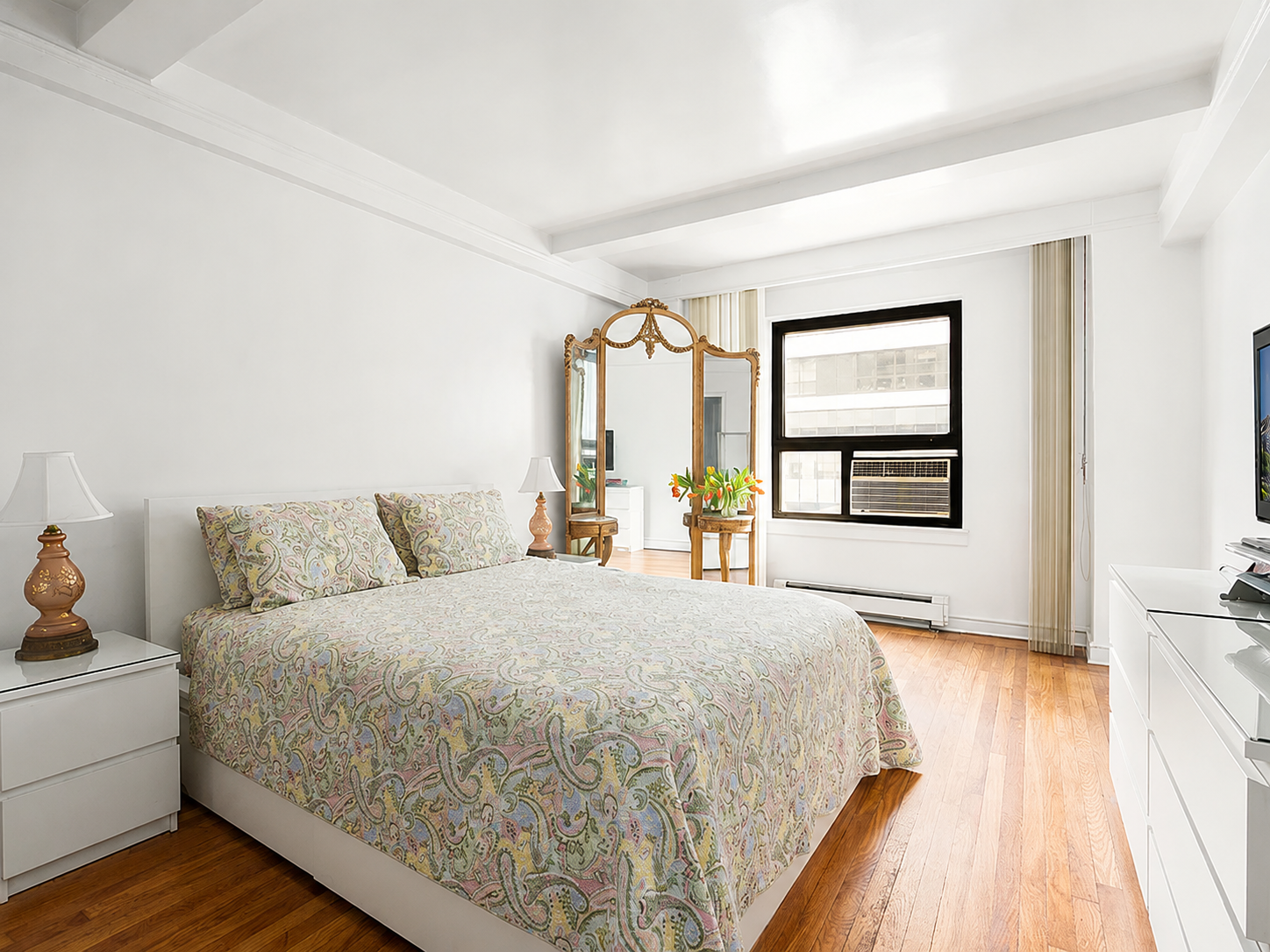 227 East 57th Street, Unit 3DEF Manhattan, NY 10022 - Photo 2 of 11 Gallery Image 2