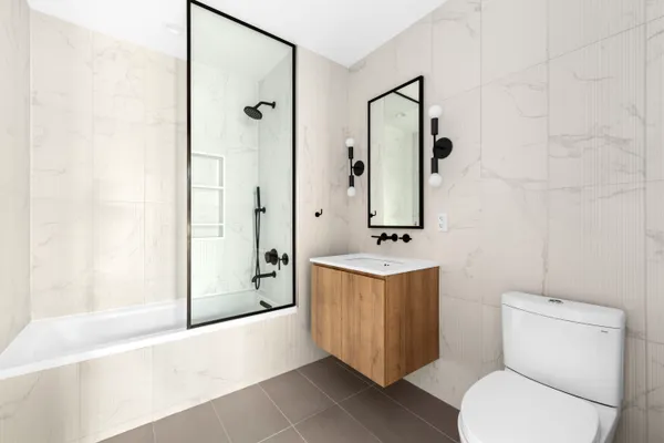 $2,850,000 | 1080 Lorimer Street, Unit 1F | Greenpoint