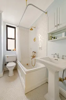 $1,050,000 | 119 East 84th Street, Unit 4C | Upper East Side