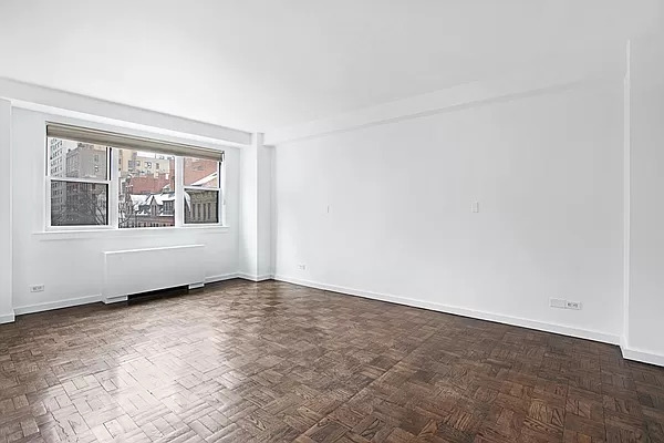 123 East 75th Street, Unit 4E Manhattan, NY 10021 - Photo 4 of 6