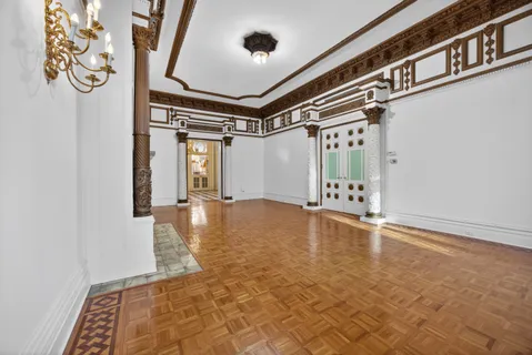 $12,500,000 | 132 Remsen Street, Unit 4 | Brooklyn Heights