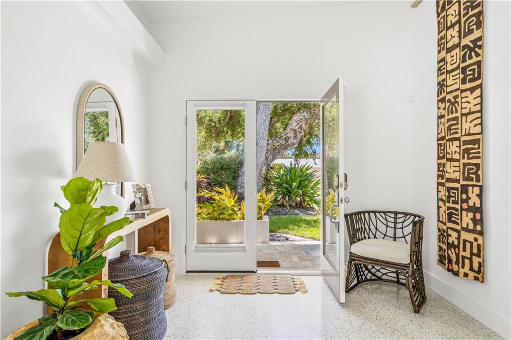 505 Fiddlewood Road Vero Beach, FL 32963 - Photo 8 of 36