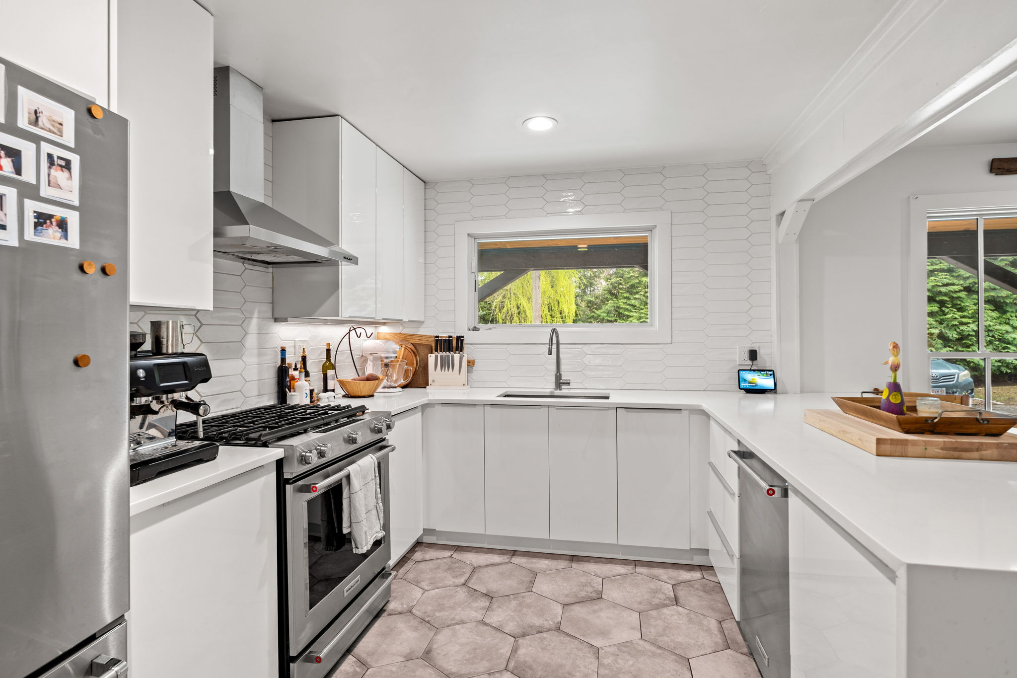 8 R Rolfe's Lane Newbury, MA 01951 - Photo 9 of 44