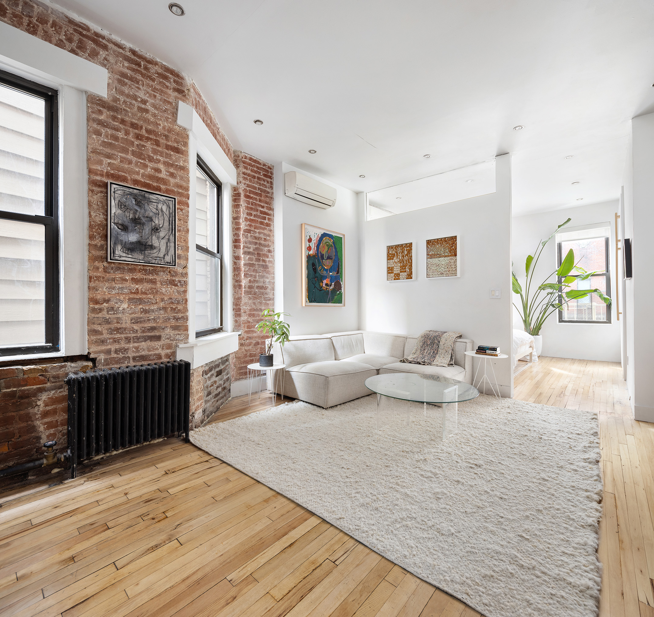 32 Jones Street, Unit 2A Manhattan, NY 10014 - Photo 2 of 7