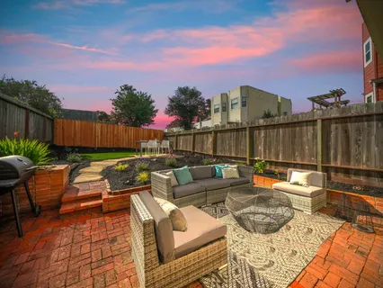 $1,595,000 | 3427-3429 Lincoln Way, San Francisco, CA 94122