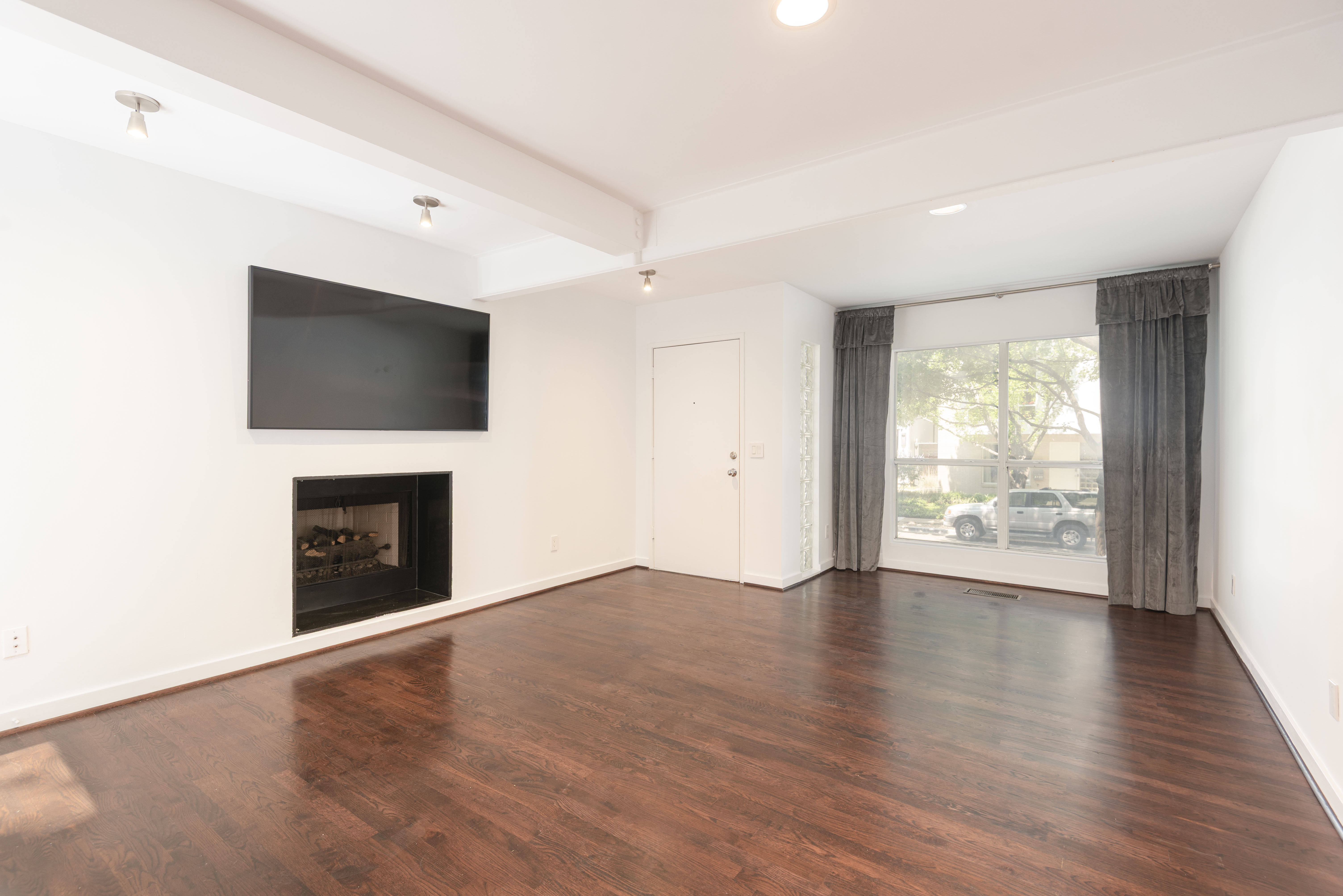 4122 Travis Street, Unit 10 Dallas, TX 75204 - Photo 6 of 35