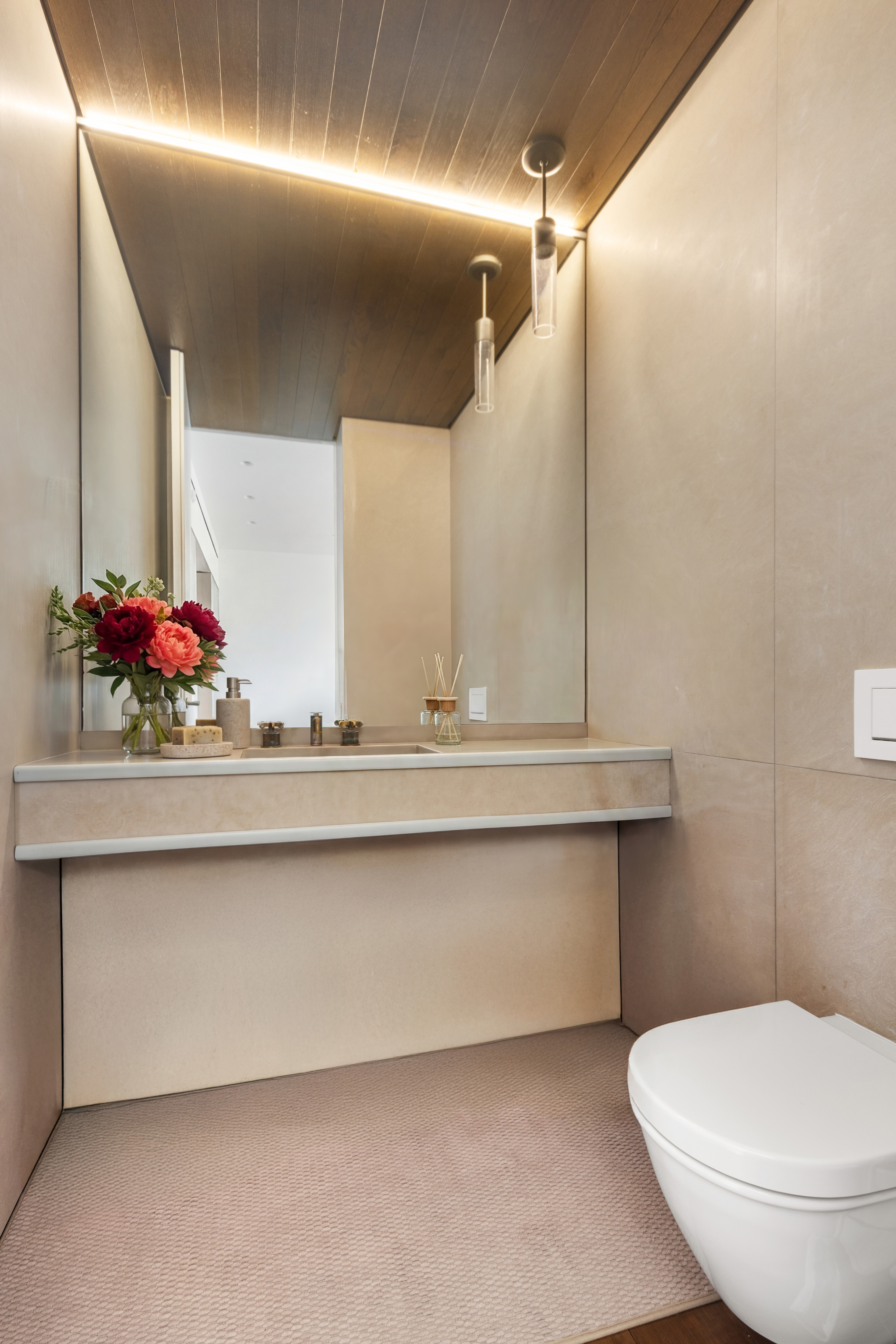 527 West 27th Street, Unit 10B Manhattan, NY 10001 - Photo 14 of 25