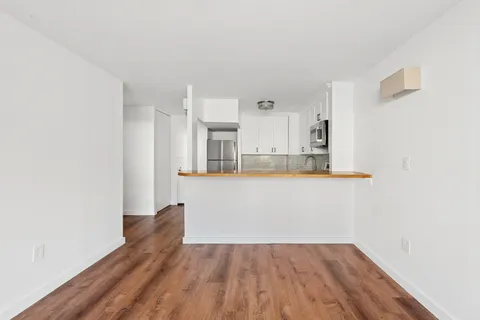 $615,000 | 301 West 110th Street, Unit 1C | Harlem