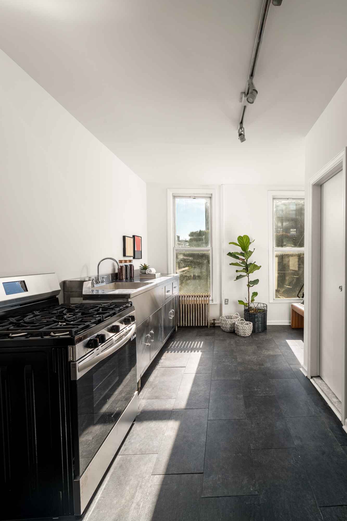 152 North 9th Street, Unit 3L Brooklyn, NY 11249 - Photo 8 of 16