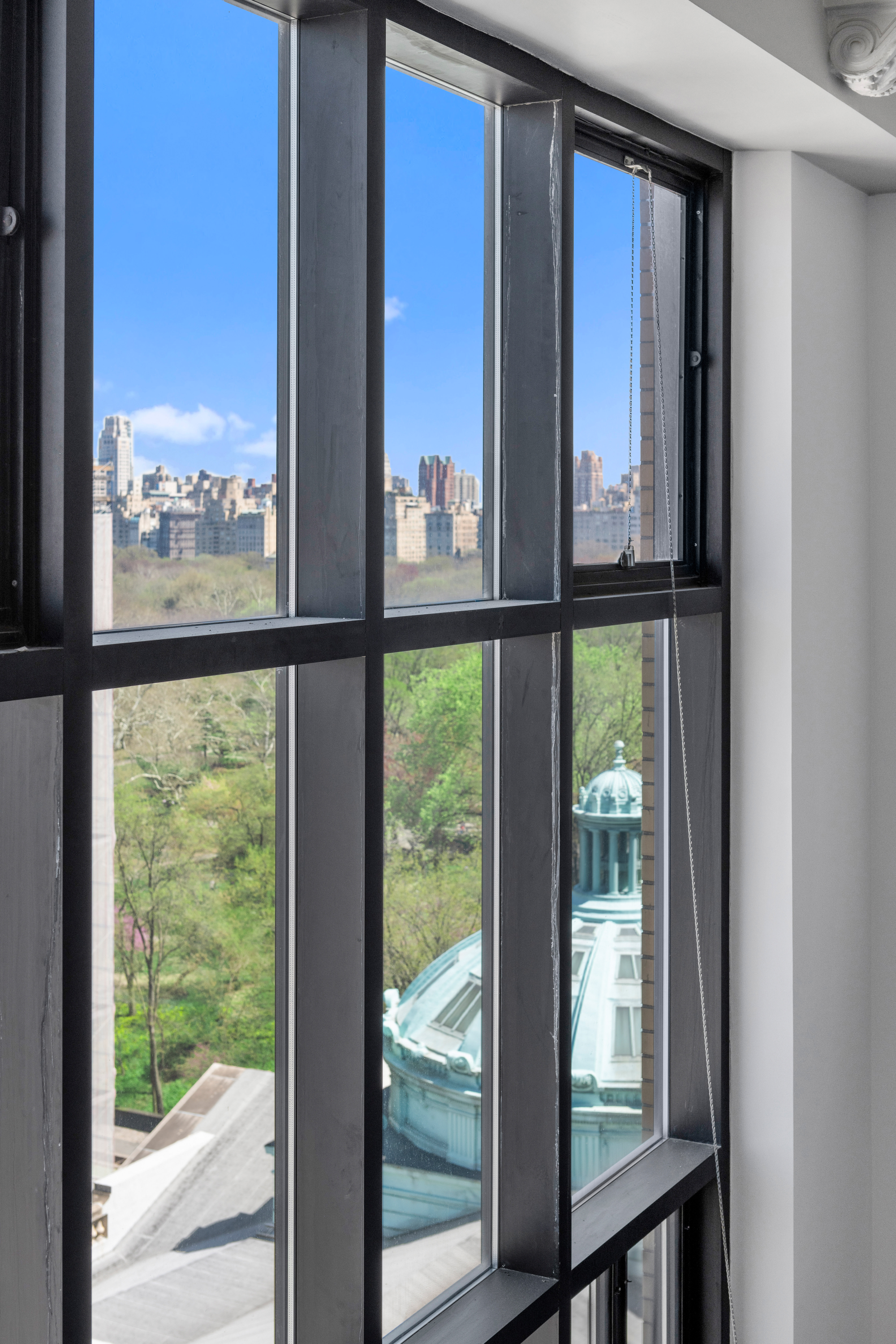 1 West 67th Street, Unit 807 Manhattan, NY 10023 - Photo 10 of 19