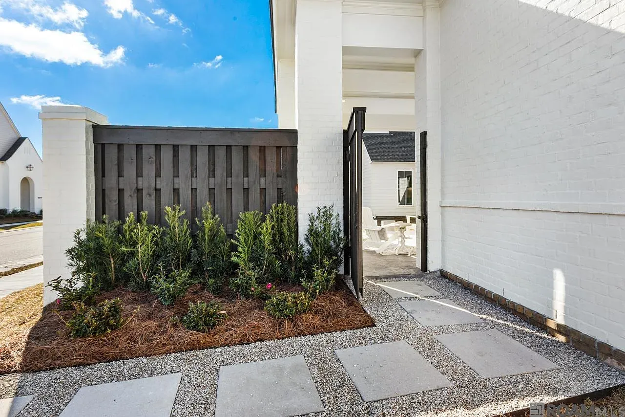 $944,500 | 2755 Harveston Mill Drive, Baton Rouge, LA 70810