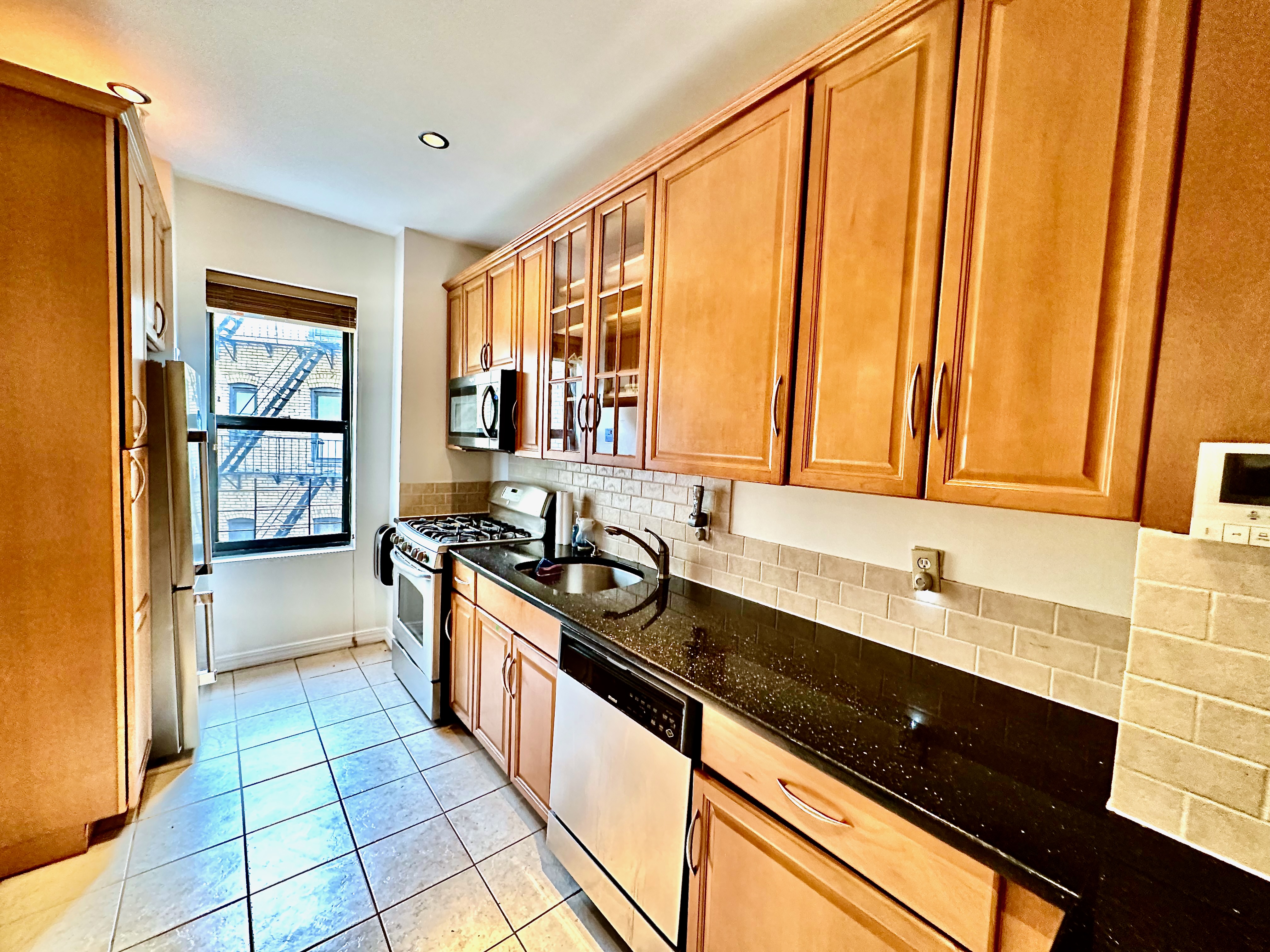 175 Eastern Parkway, Unit 5F Brooklyn, NY 11238 - Photo 3 of 13