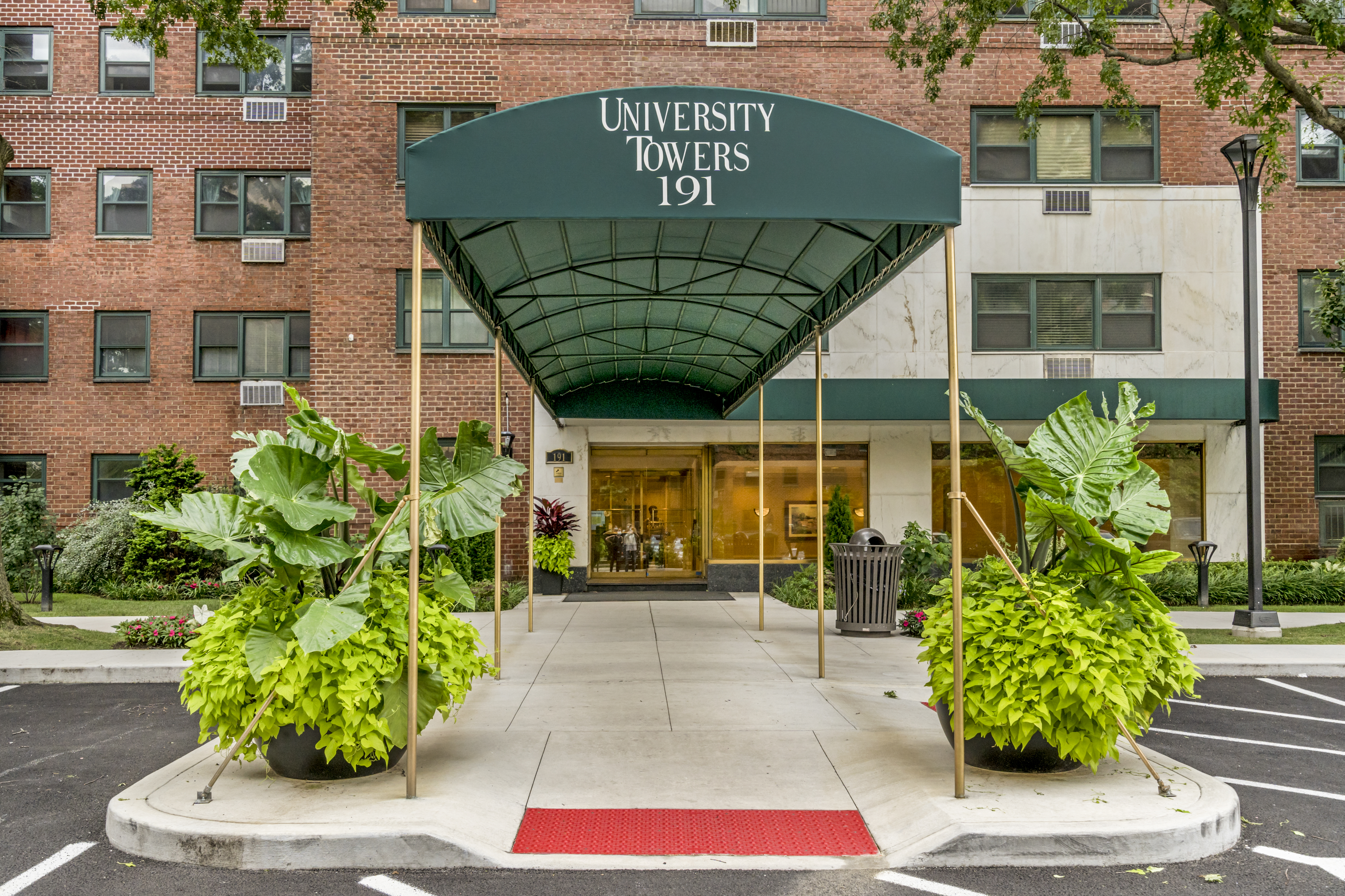 191 Willoughby Street, Unit 14J Brooklyn, NY 11201 - Photo 15 of 16 a front view of a house
