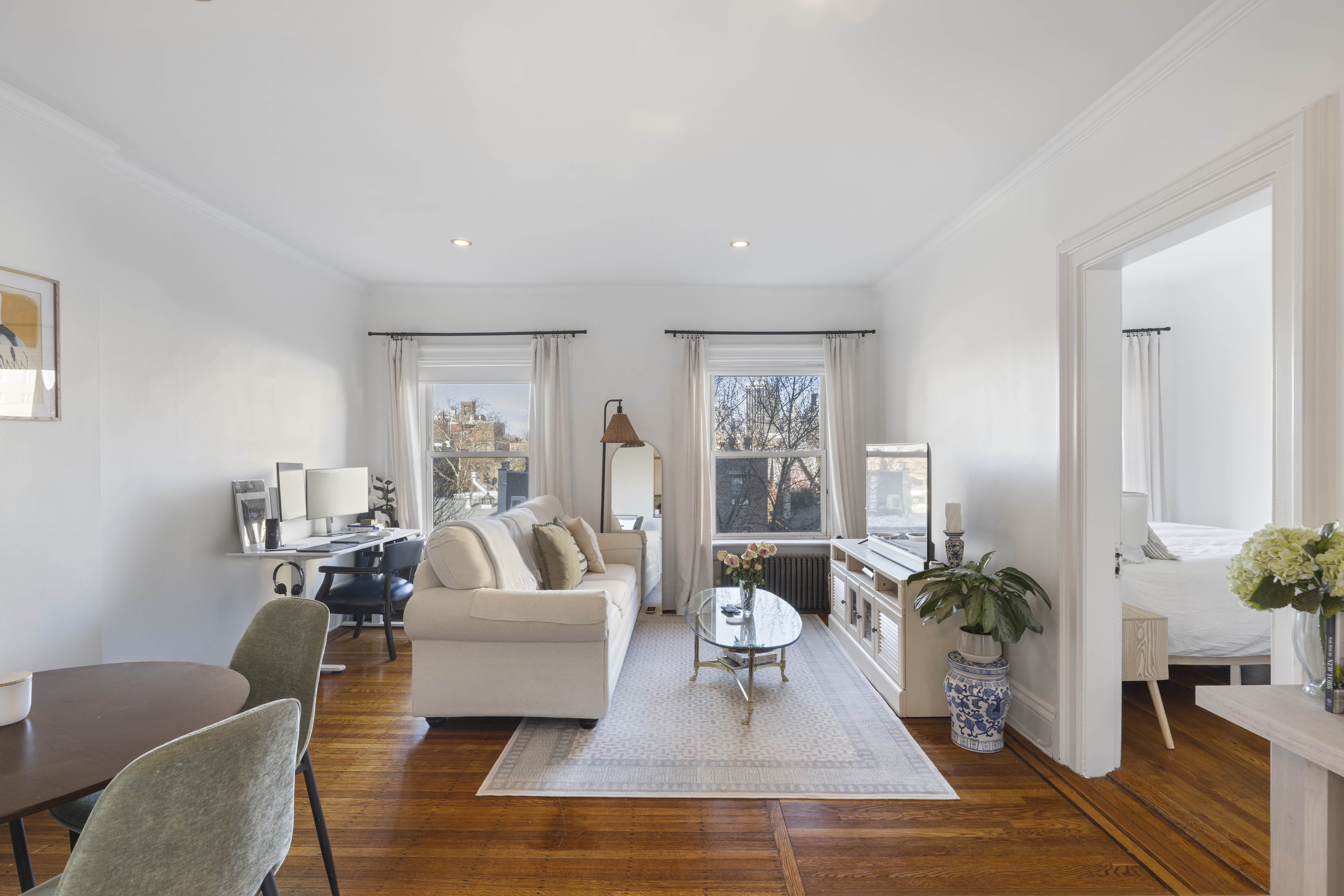 21 Monroe Place, Unit 5R Brooklyn, NY 11201 - Photo 4 of 9 Gallery Image 4