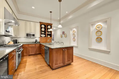 $1,850,000 | 2021 N Street Northwest, Washington, DC 20036