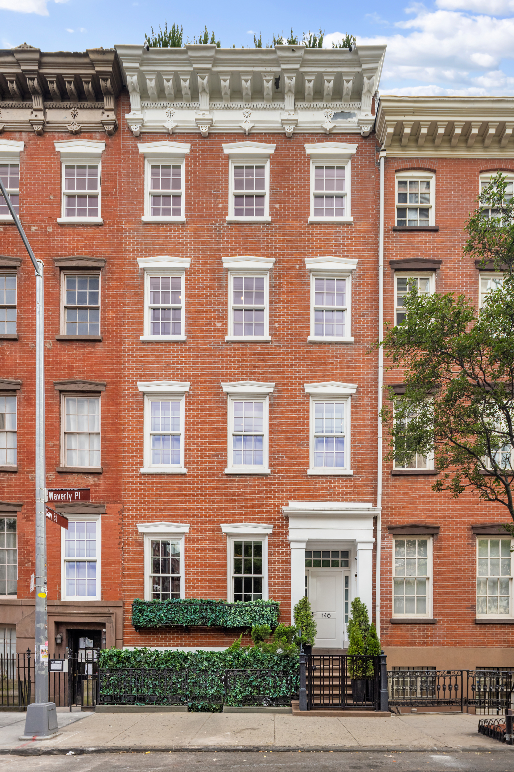 146 Waverly Place Manhattan, NY 10014 - Photo 4 of 41 front view of a building