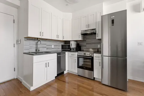 $575,000 | 362 West 127th Street, Unit 5B | Manhattanville
