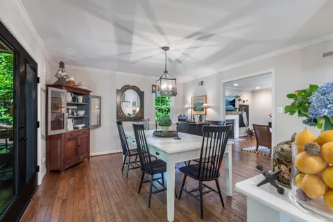 $1,250,000 | 1702 Mason Hill Drive, Alexandria, VA 22307