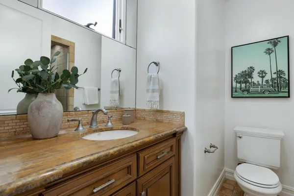 $4,600,000 | 2516 Walnut Avenue, Manhattan Beach, CA 90266