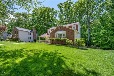 Contact Agent | 14 South Duke Street, Rockville, MD 20850