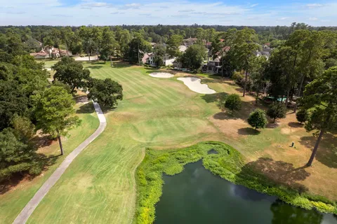 $975,000 | 16015 Fawn Vista, Houston, TX 77068