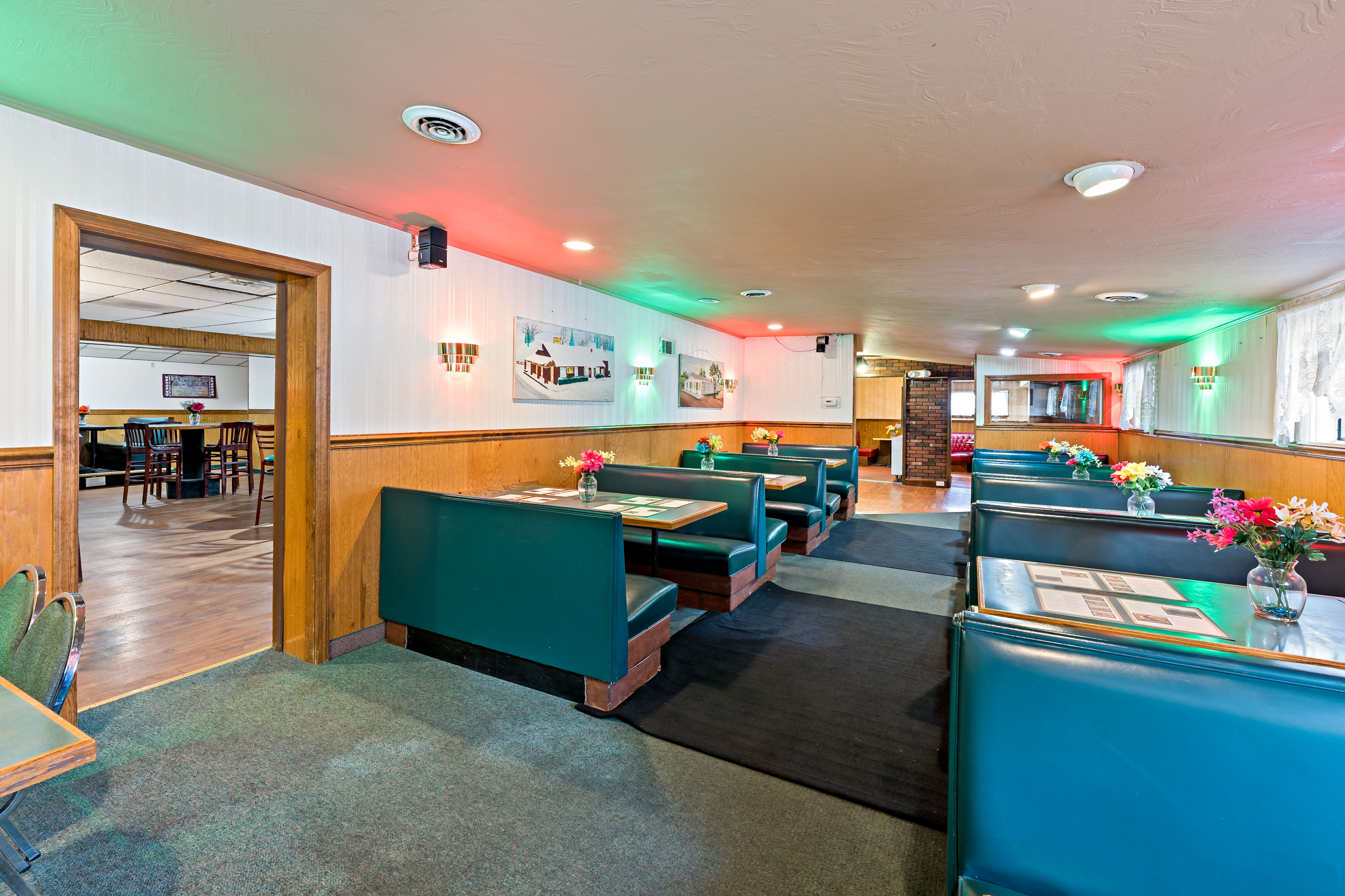 180 Butler Road Saxonburg, PA 16056 - Photo 10 of 52 a room with lots of furniture and painting on the wall