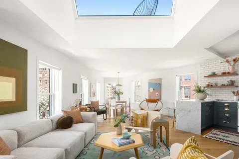 $2,999,000 | 160 West 11th Street, Unit PH | West Village