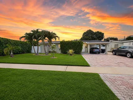 $499,900 | 2061 Southwest 38th Avenue, Fort Lauderdale, FL 33312