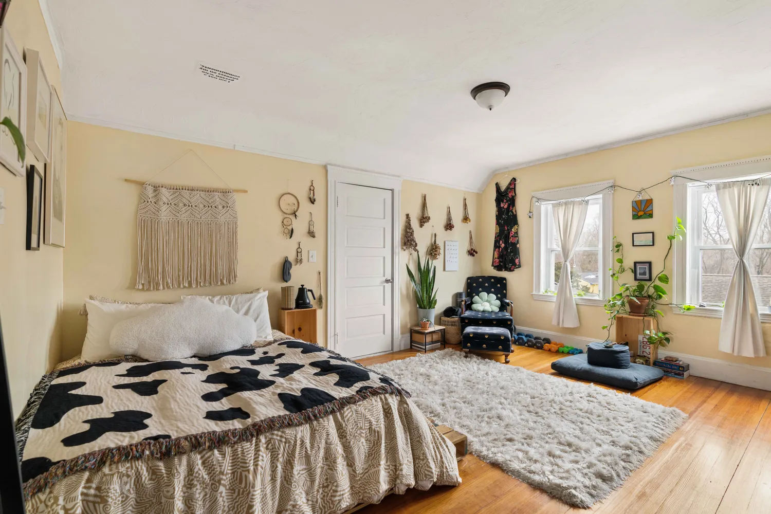 Contact Agent | 35 Asticou Road, Jamaica Plain, MA 02130