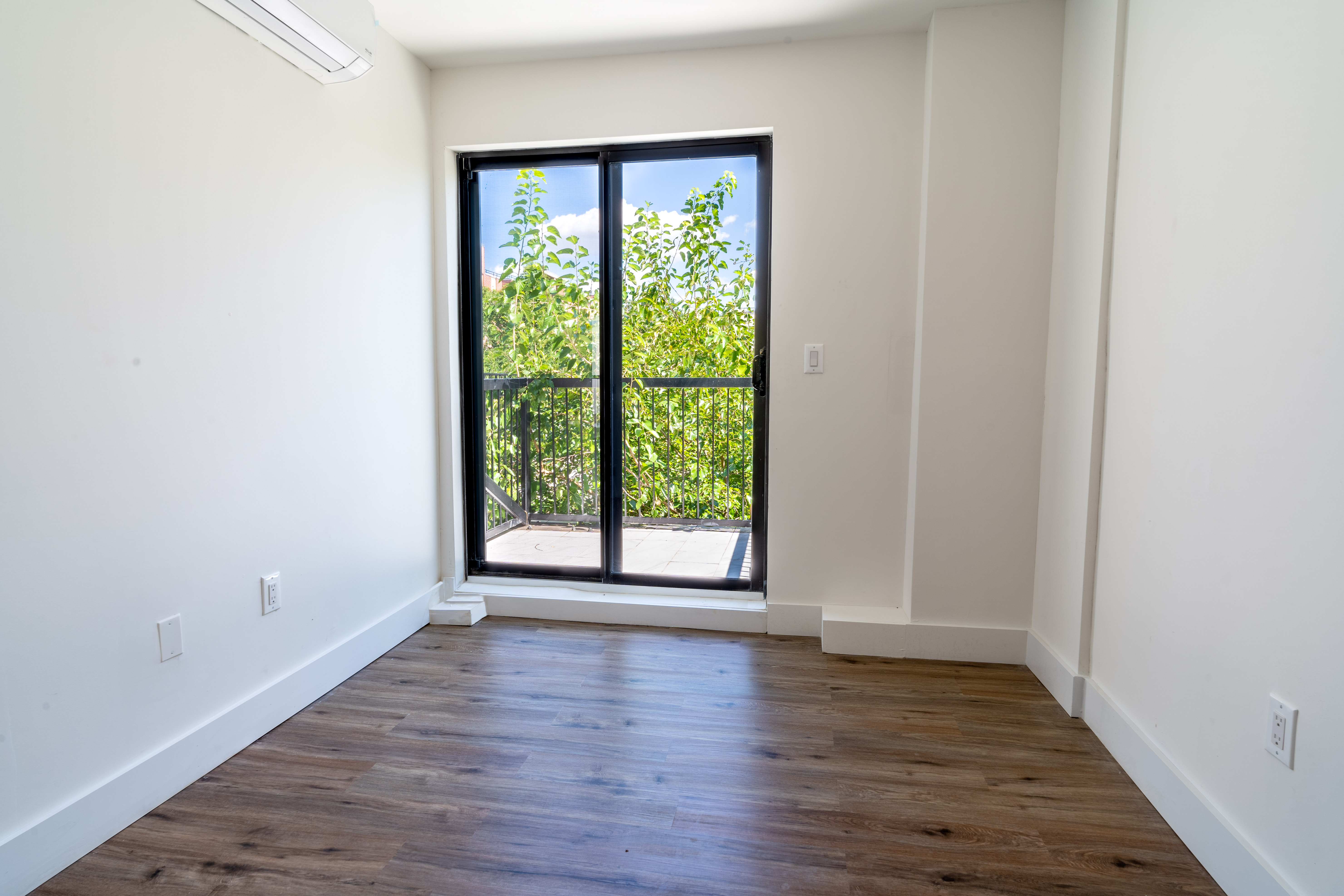 101 Patchen Avenue, Unit 3C Brooklyn, NY 11221 - Photo 3 of 8