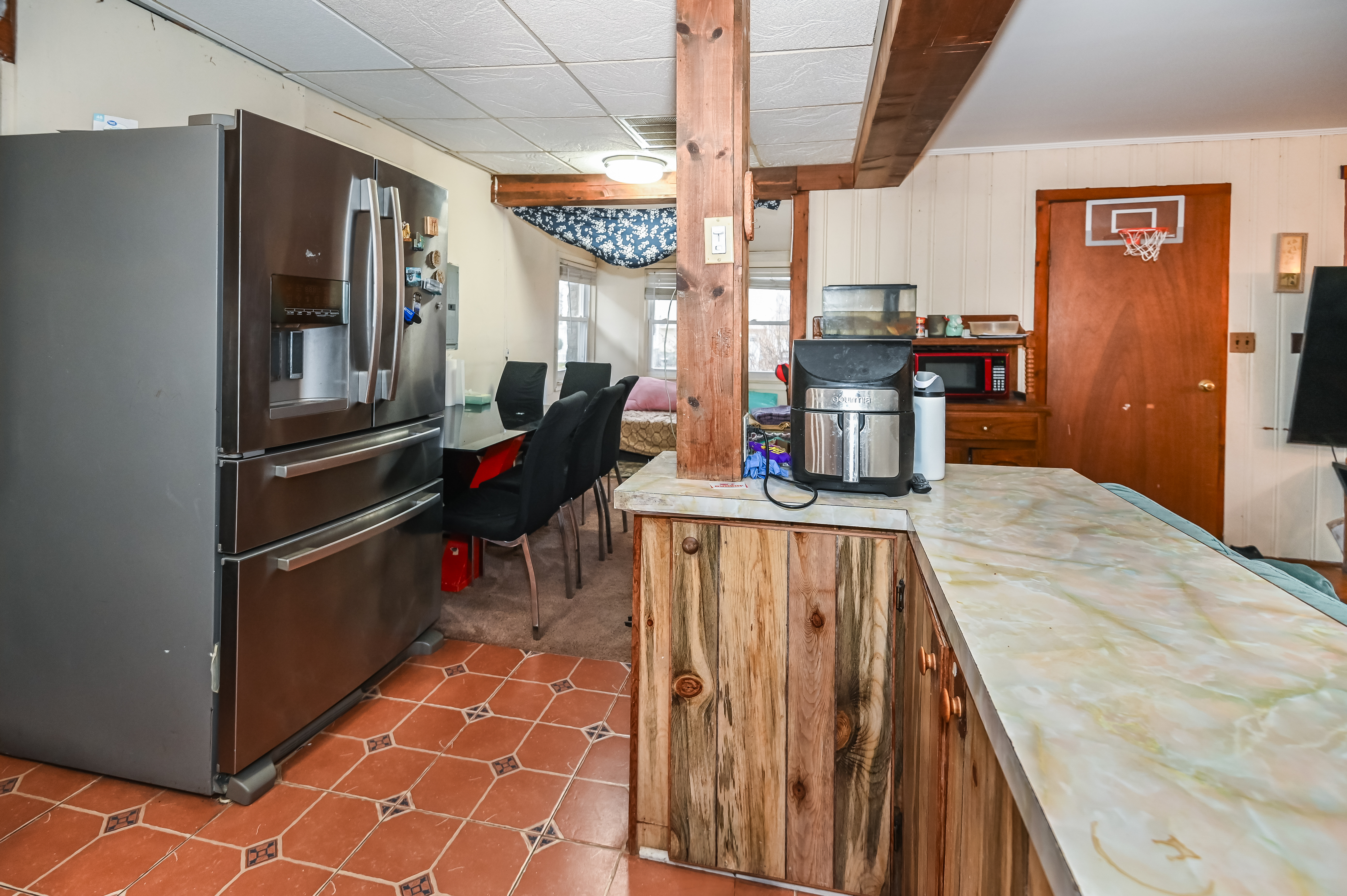 137 Hiawatha Boulevard Lake Hiawatha, NJ 07034 - Photo 15 of 21 a view of a living room with a tv