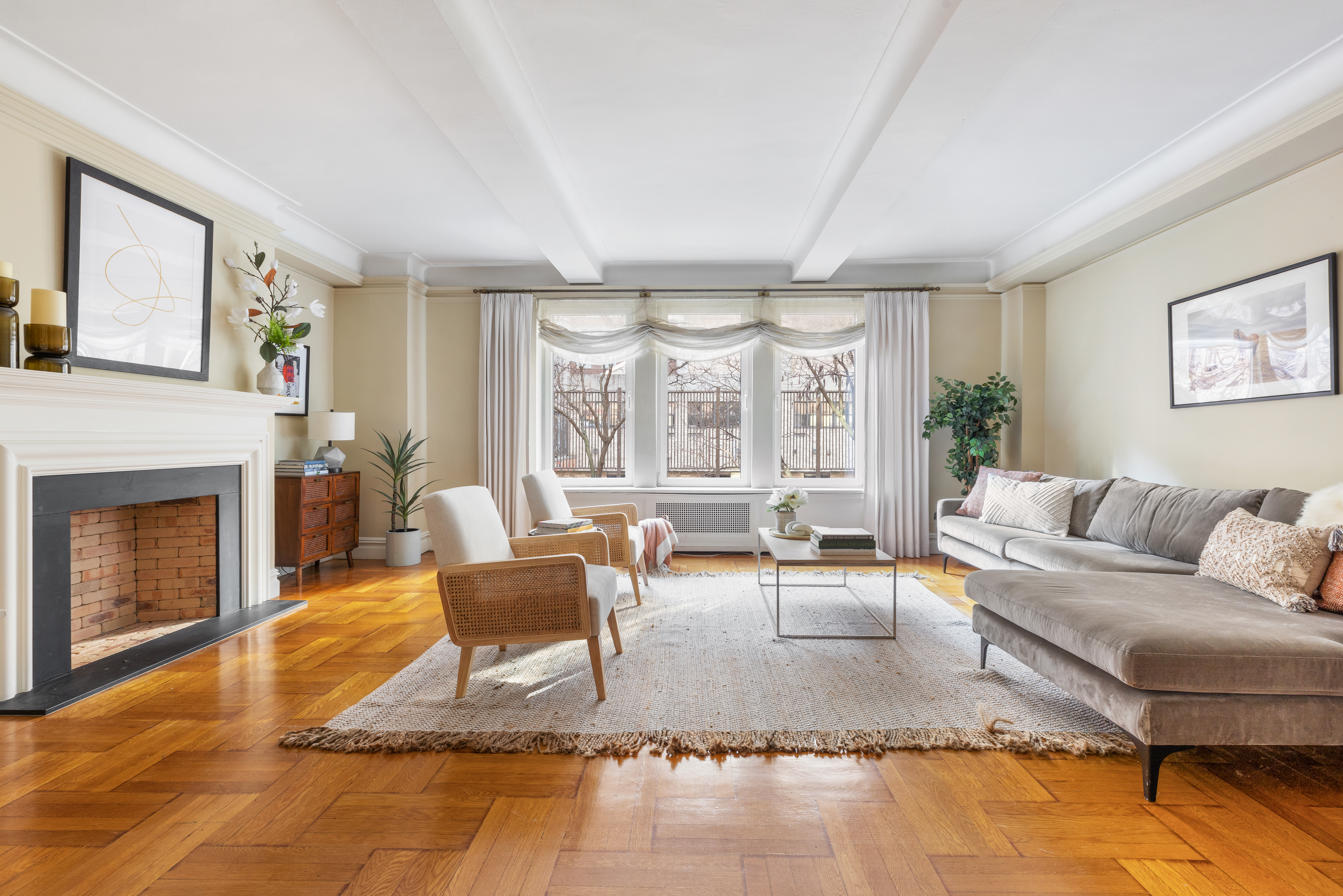 111 East 88th Street, Unit 4A Manhattan, NY 10128 - Photo 1 of 18
