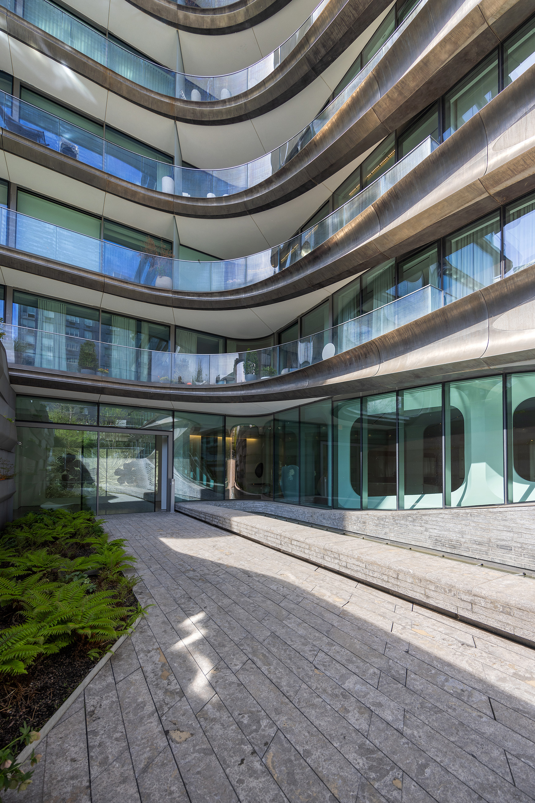 520 West 28th Street, Unit PH37 Manhattan, NY 10001 - Photo 40 of 45 a living room with a garden