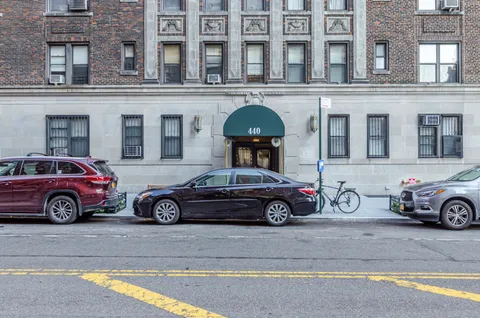 $725,000 | 440 West End Avenue, Unit 8F | Upper West Side
