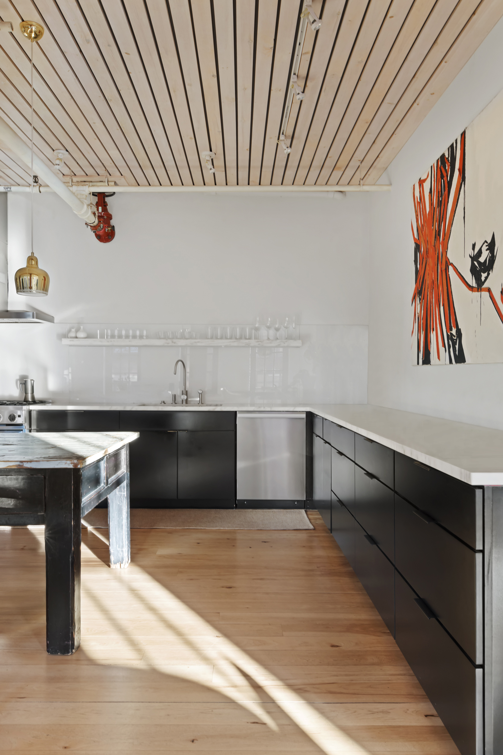 463 Greenwich Street Manhattan, NY 10013 - Photo 6 of 24 a view of kitchen with cabinets