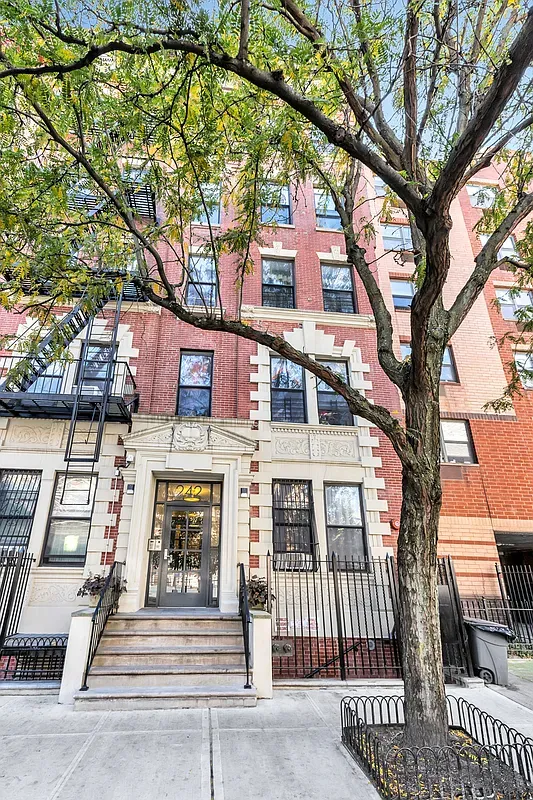 $610,000 | 242 West 112th Street, Unit 5B | Harlem