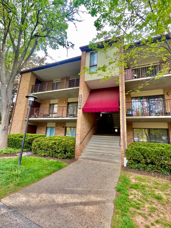 $259,900 | 13145 Dairymaid Drive, Unit 203, Germantown, MD 20874
