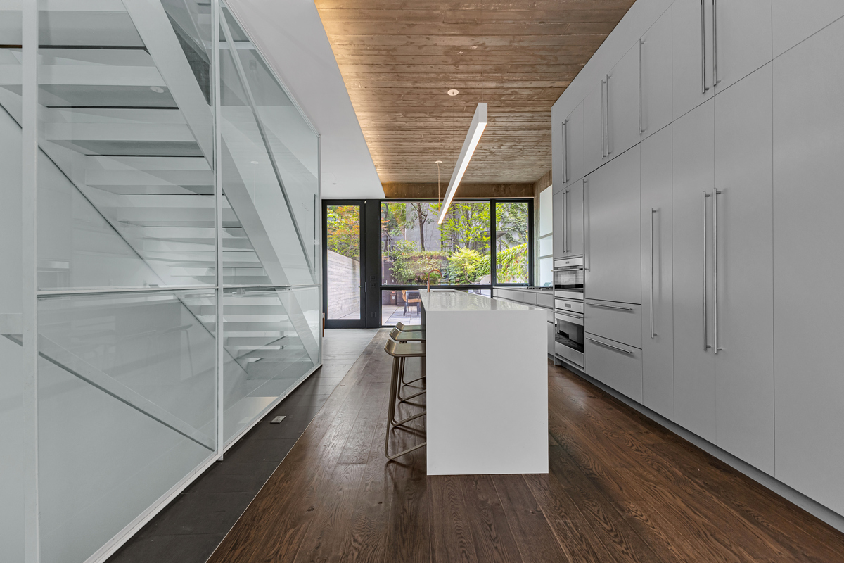 3 Wythe Ln Unit TWN Brooklyn, NY 11249 - Photo 8 of 34 Gallery Image 8