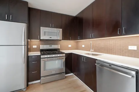 $3,275 | 30-50 21st Street, Unit 2F | Astoria